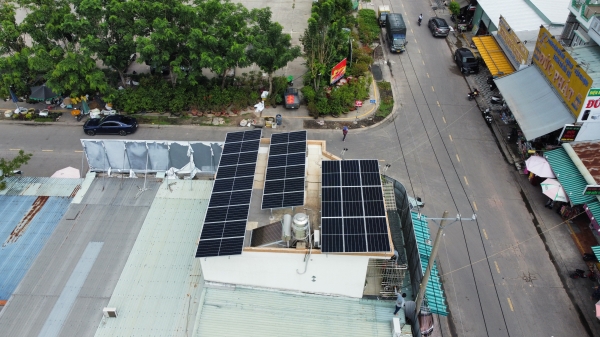 Điện mặt trời hộ gia đình - Thiết Bị Năng Lượng Mặt Trời Phúc Nguyễn - Công Ty TNHH Phúc Nguyễn Solar